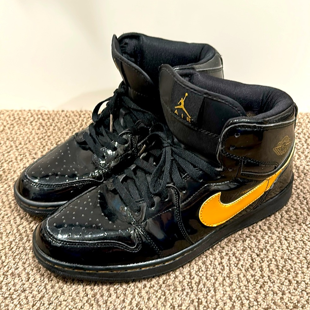 Jordan 1 Gold and Black